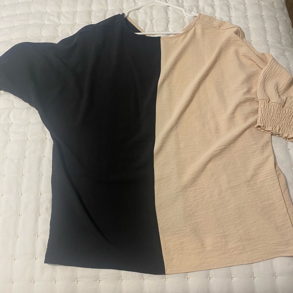 Colorblock split shirt - Picture 3 of 3